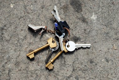 Потерял ключи от квартиры